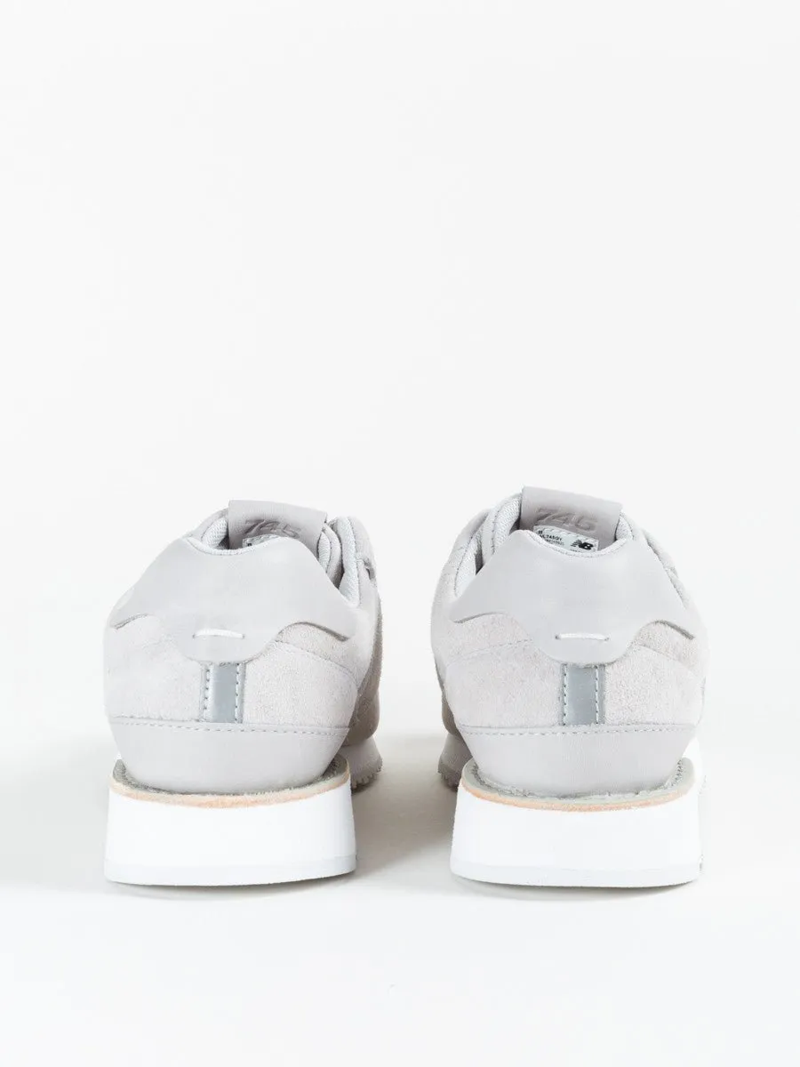 745 sneaker