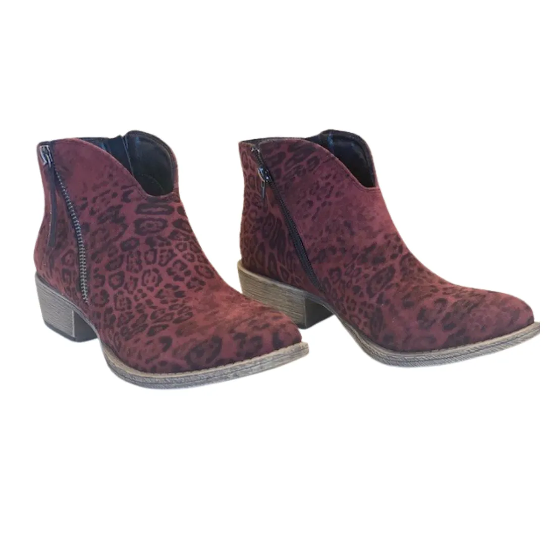 Burgundy leopard print bootie with side zipper