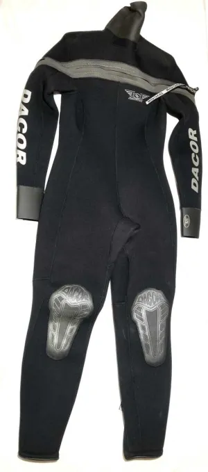 Dacor Ladies Semi-dry Suit Size 8