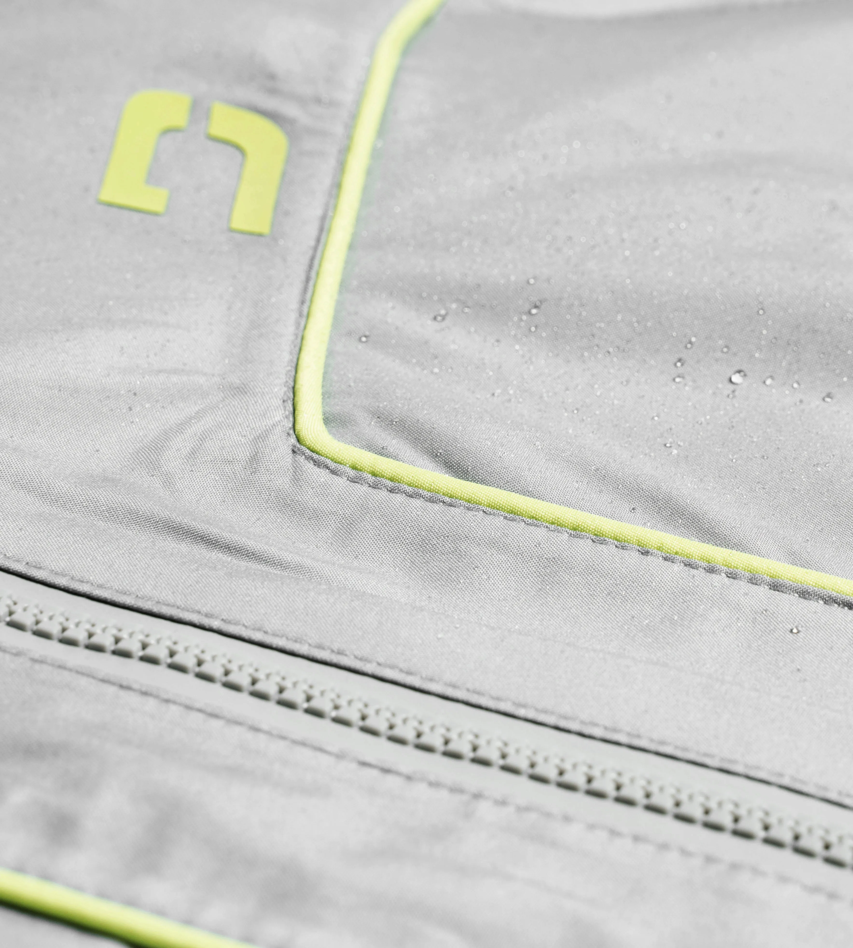 ESCAPADE JACKET - GREY
