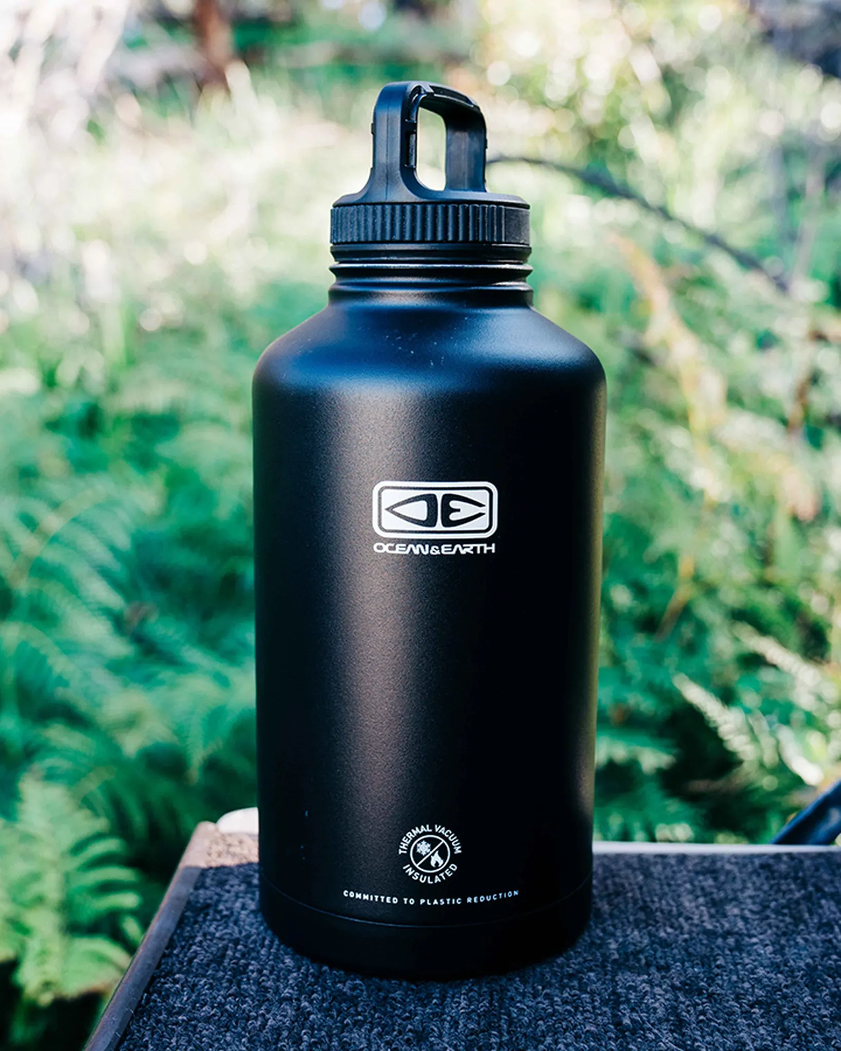Insulated Screw Top Lid 1.9L Drink Bottle