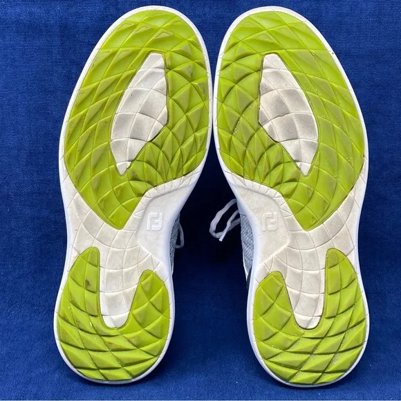 Mens Footjoy flex Spikeless golf shoes size 10 US pre owned