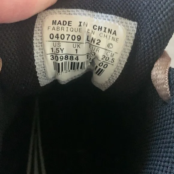 Nike boys golf shoes great condition