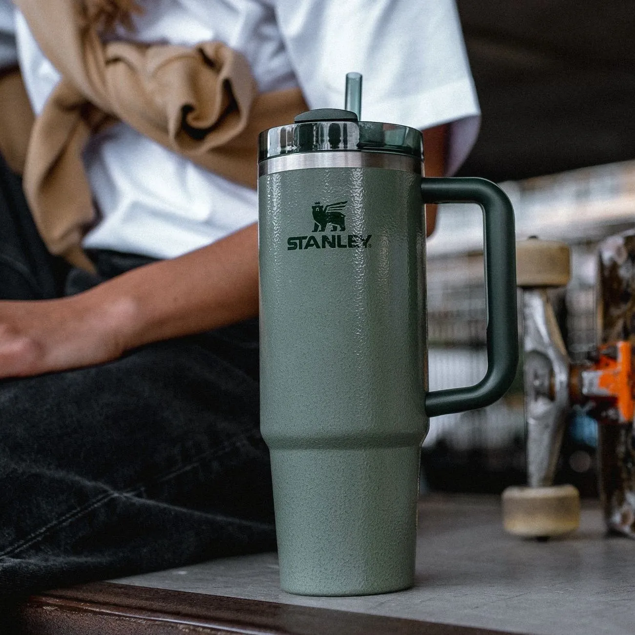 Quencher H2.0 FlowState™ Tumbler | 0.8L- Stanley Create