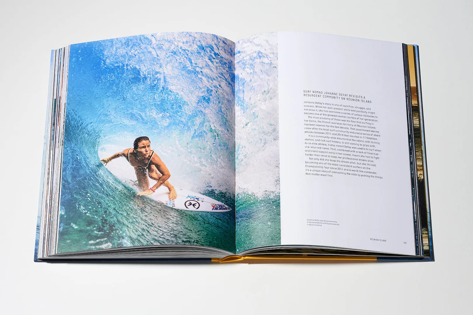 Rizzoli - The Breitling Book of Surfing: A Ride to the Heart of Community