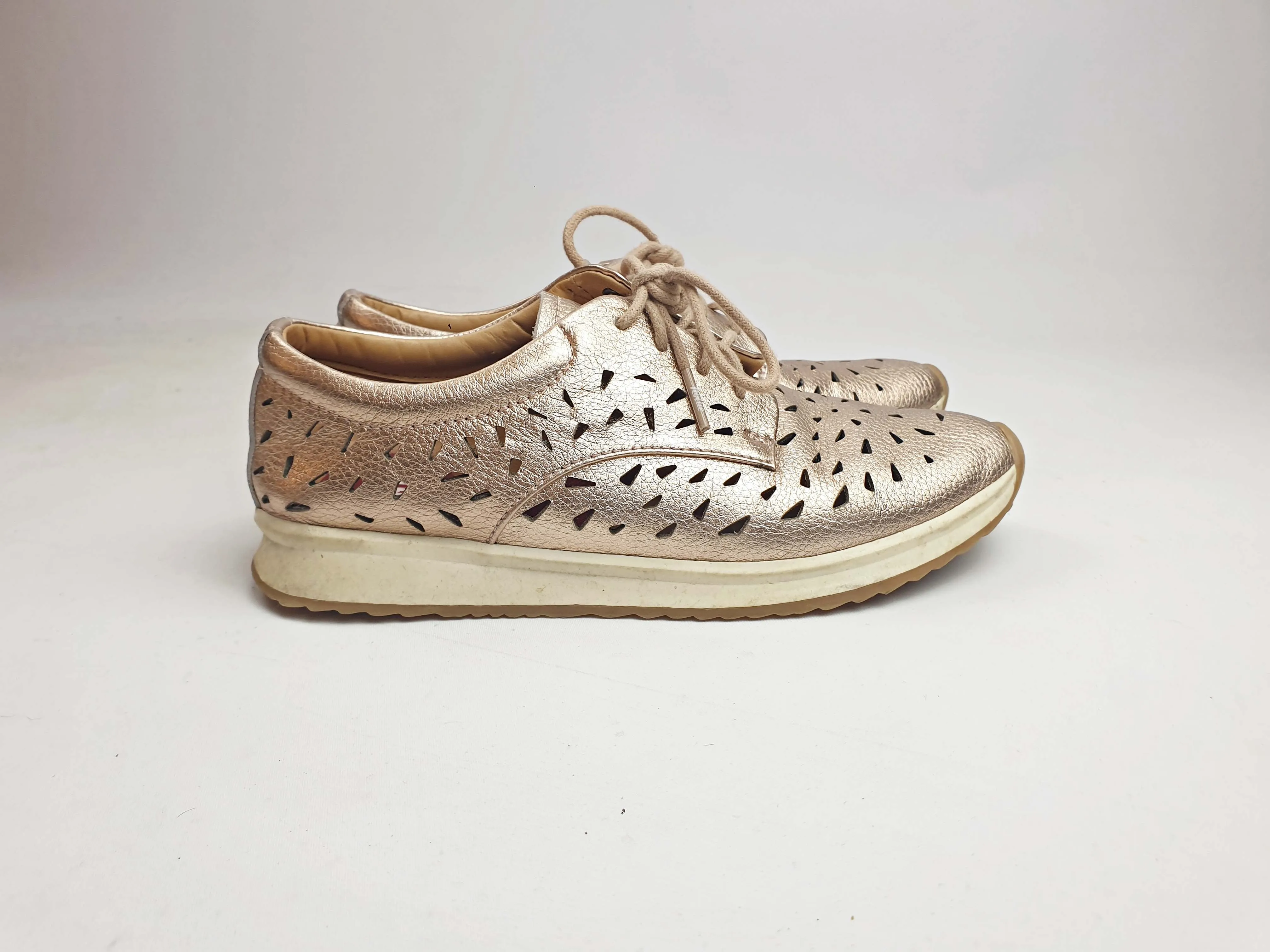 Rollie pewter leather lace up shoes size 36