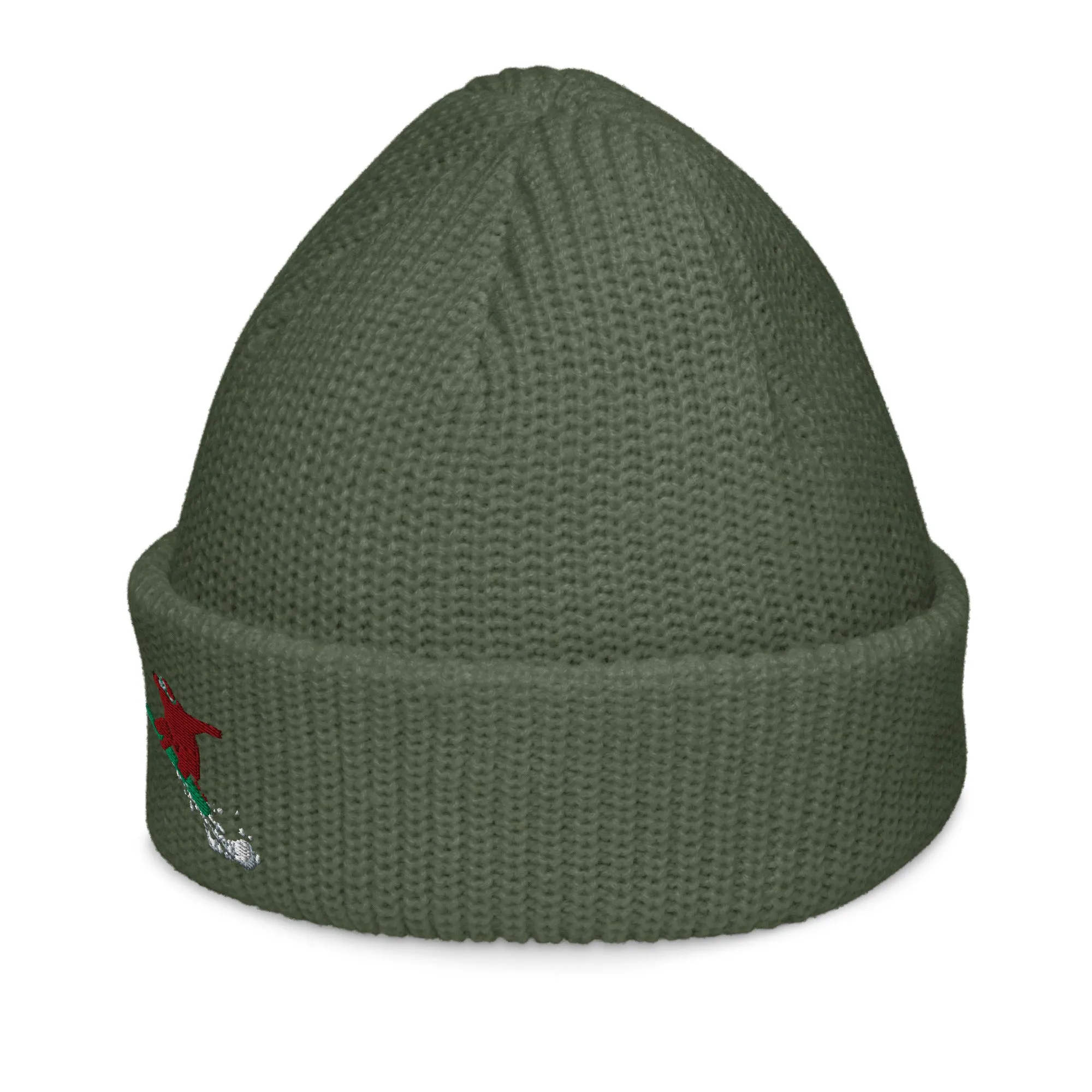 Snowboarding Goldie the Grizzly short beanie