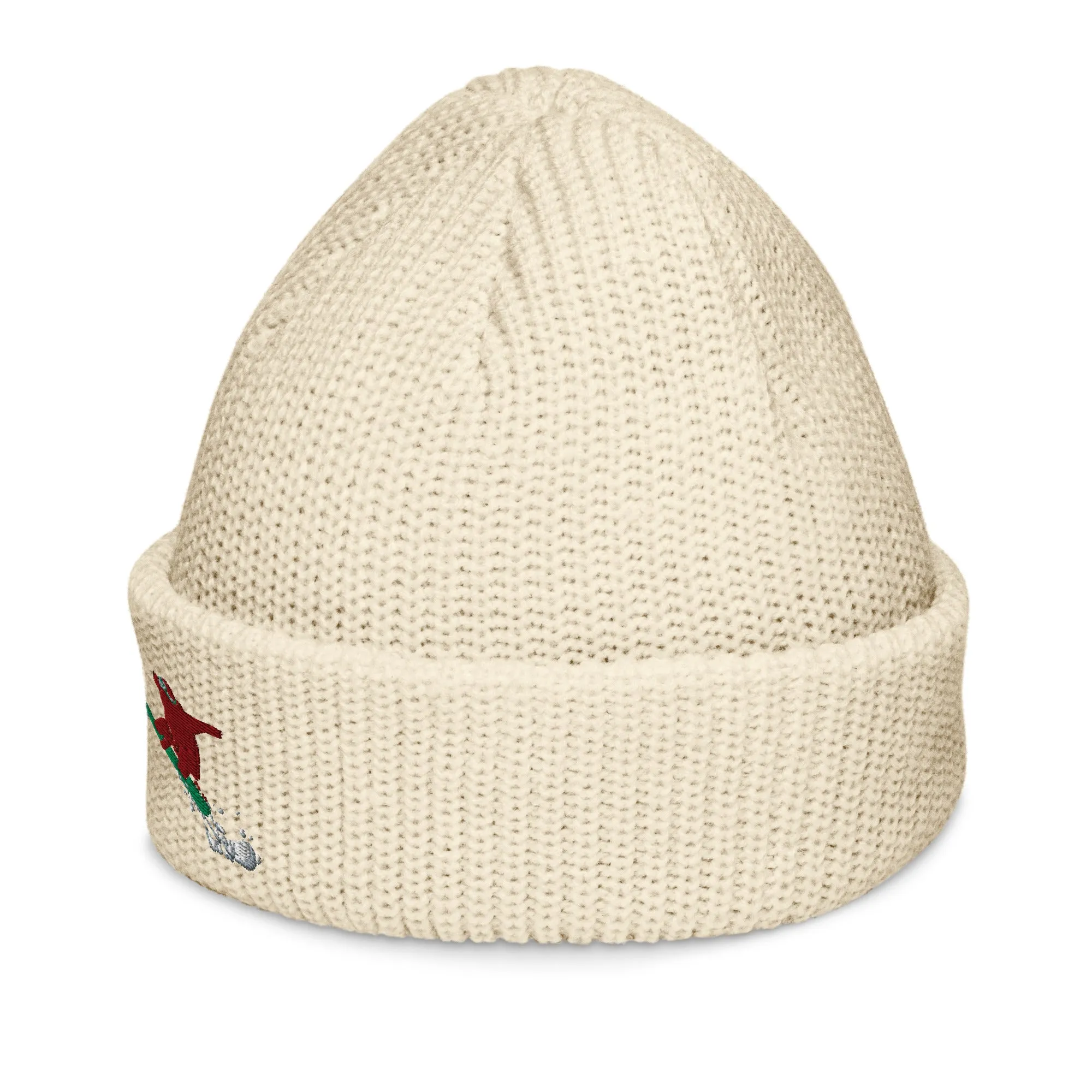Snowboarding Goldie the Grizzly short beanie