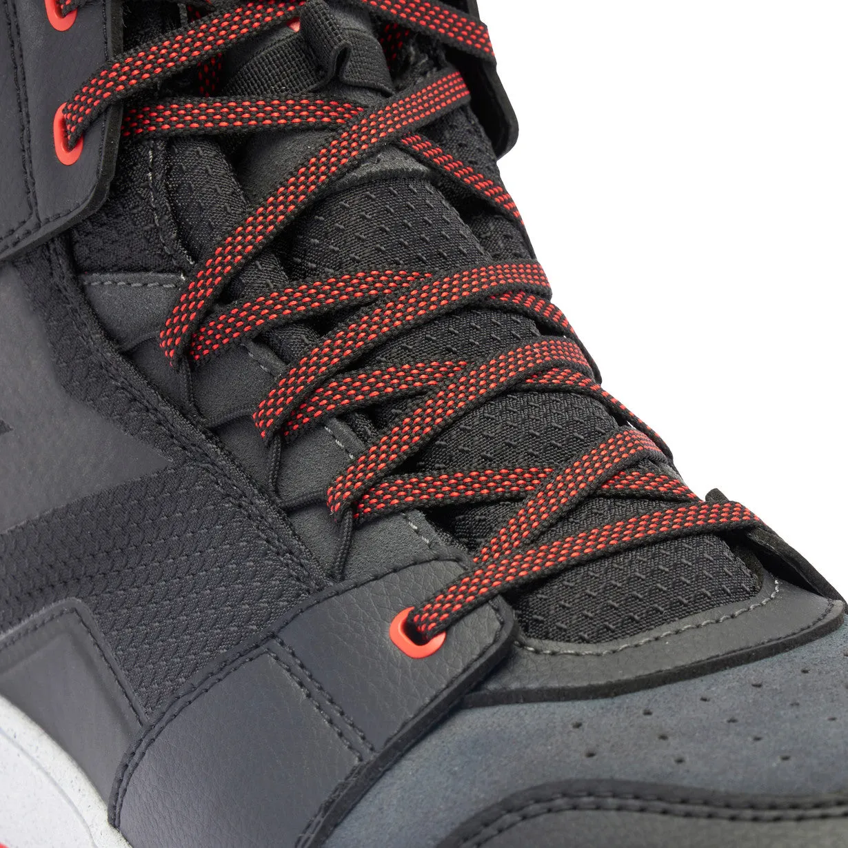 Suburb D-WP Shoes
