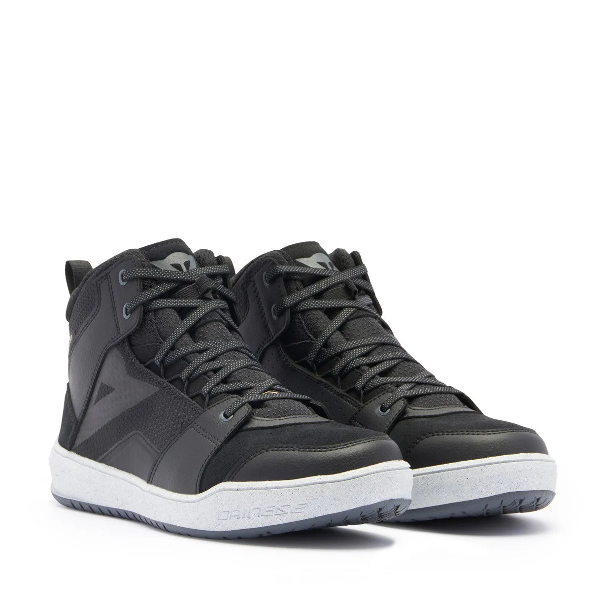 Suburb D-WP Shoes