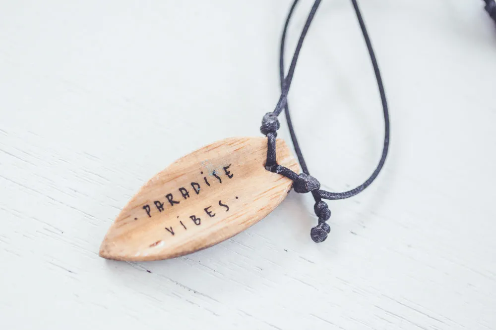 UNIQUE UNISEX SURF NECKLACE