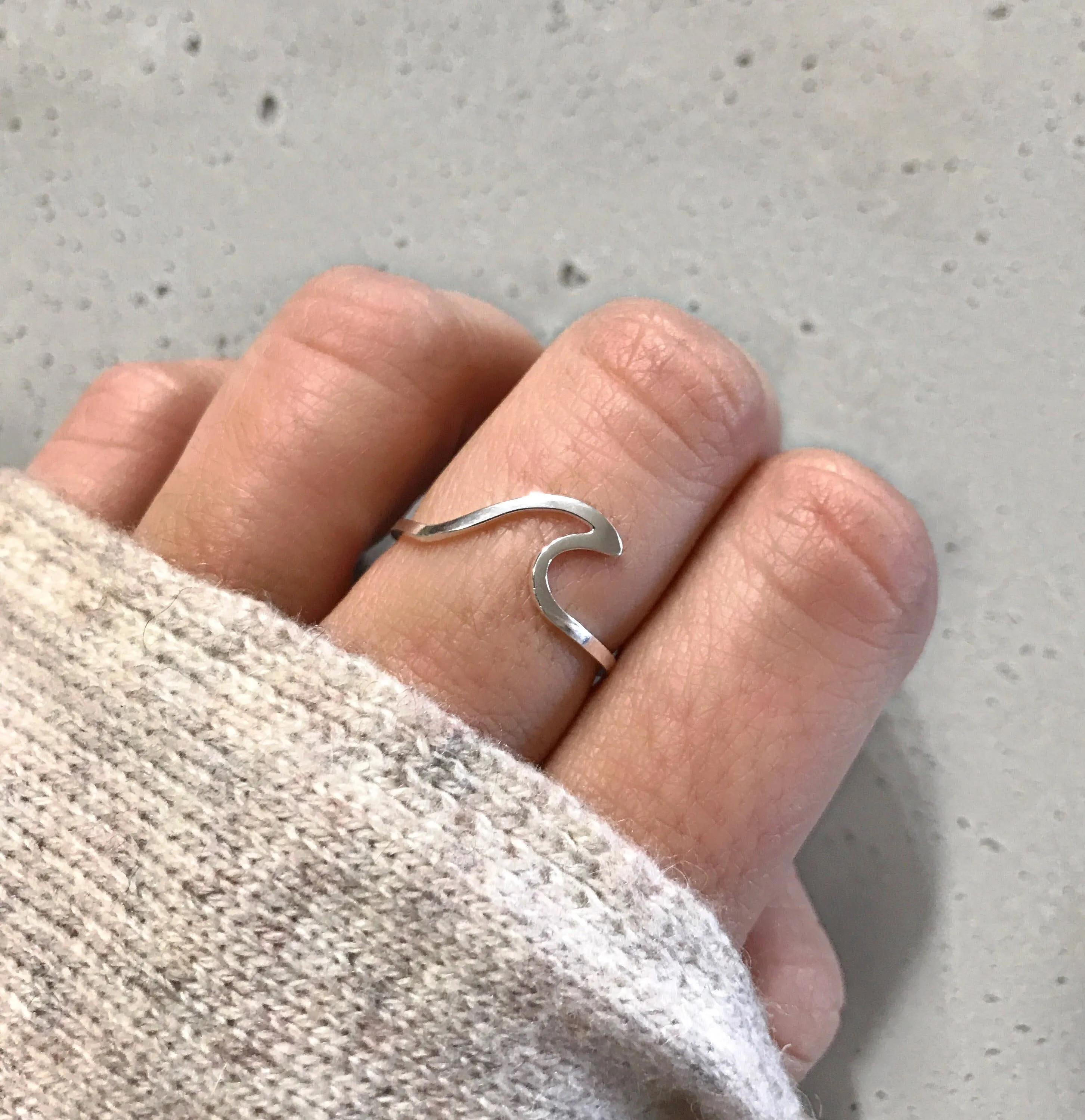 Victoria Ocean Wave Ring