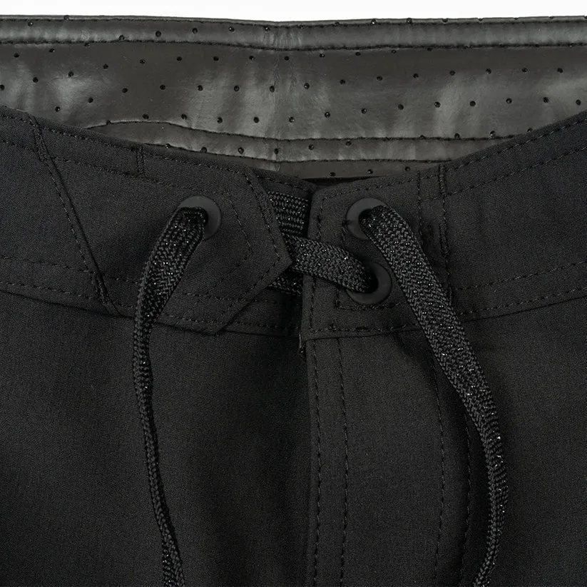 Xcel Drylock 18.5" Boardshorts Black